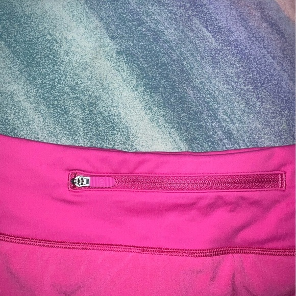 Lululemon Speed Up Short *2.5" Ripened Raspberry size 8 - Picture 8 of 9